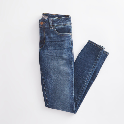 winter clothing: instasculpt jeans