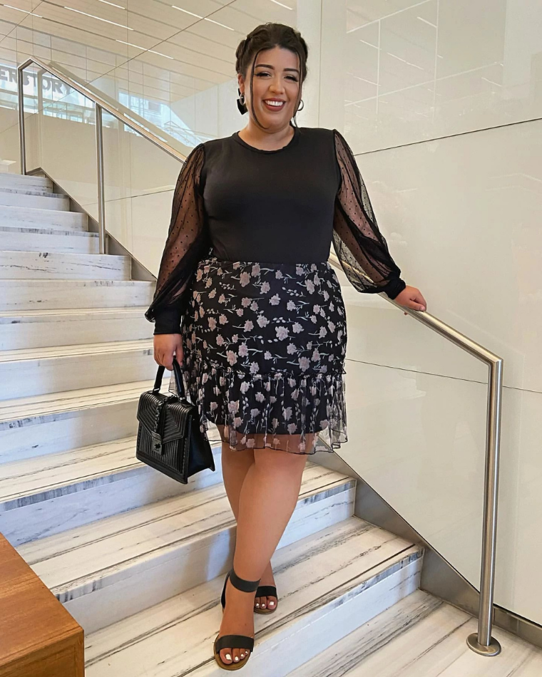 woman on a staircase wearing an office holiday party outfit - what to wear to a holiday party - @jennyy_luxe