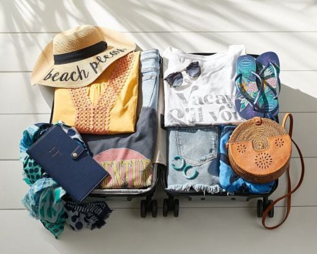 How to Build a Travel Capsule Wardrobe