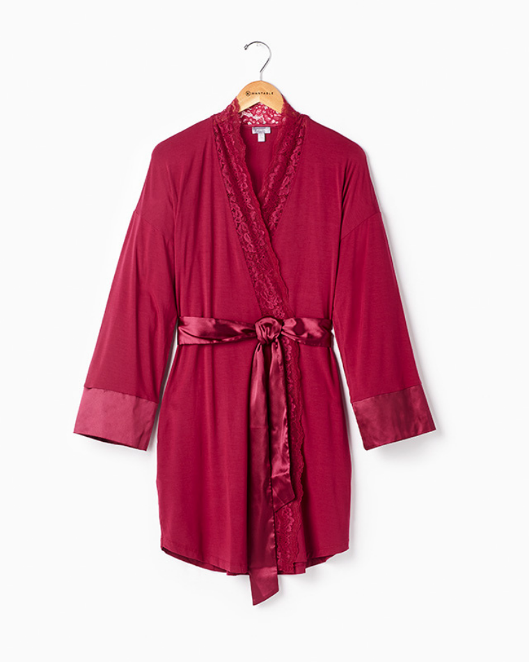 Best Light-Weight Women's Robe from Wantable Sleep & Body Edit - Fleur't Holiday Robe in Sangria