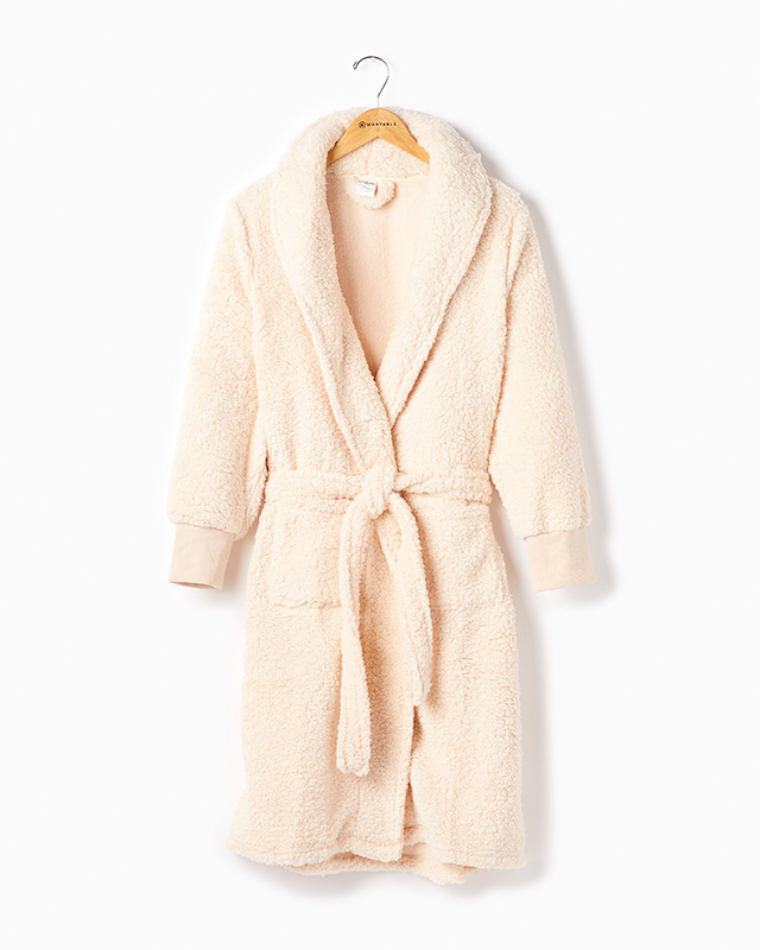 Plush Robe from Wantable Sleep & Body Edit - Aegean Apparel Sherpa Nicole Robe in Champagne